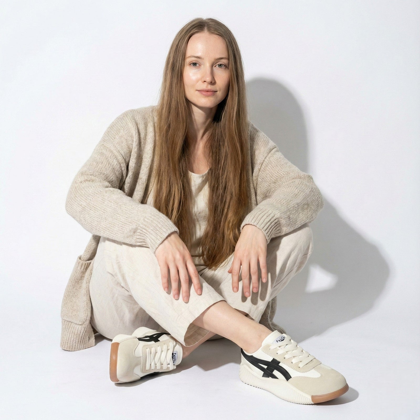 Women's Chunky Sole Colorblock Lace-Up Sneakers - Photo 6