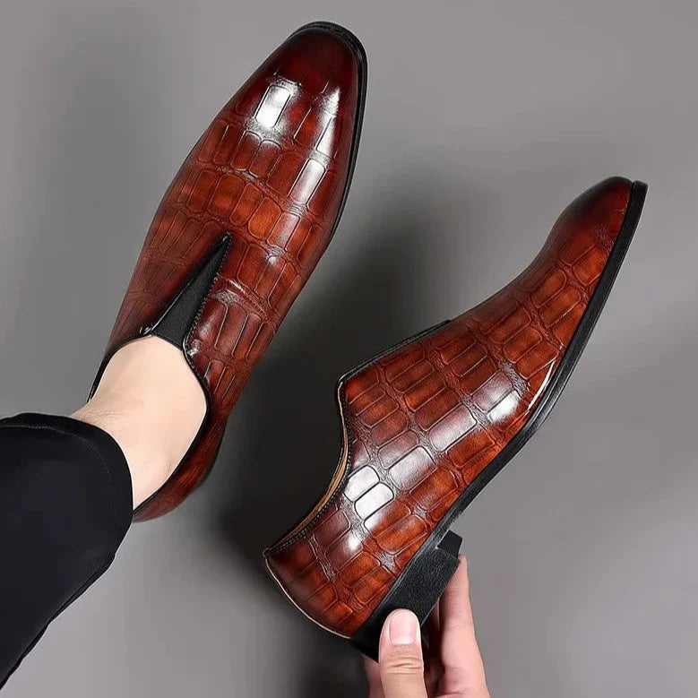 Crocodile-embossed Slip-on Glossy Dress Shoes - Photo 3