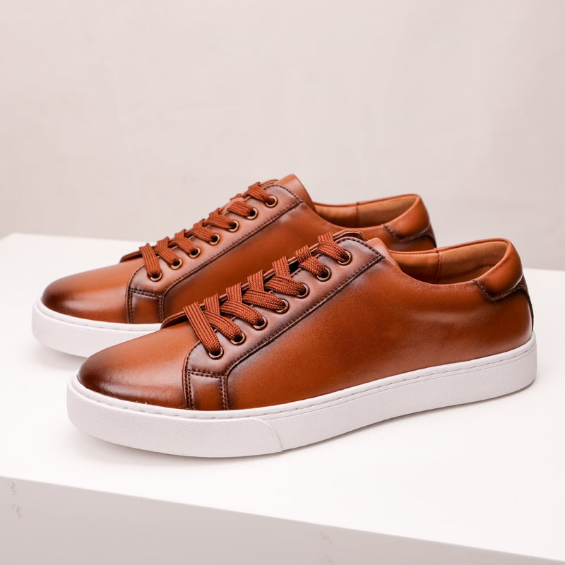 Low Top Minimalist Sneakers with Padded Collar - Low top sneakers - Photo 2