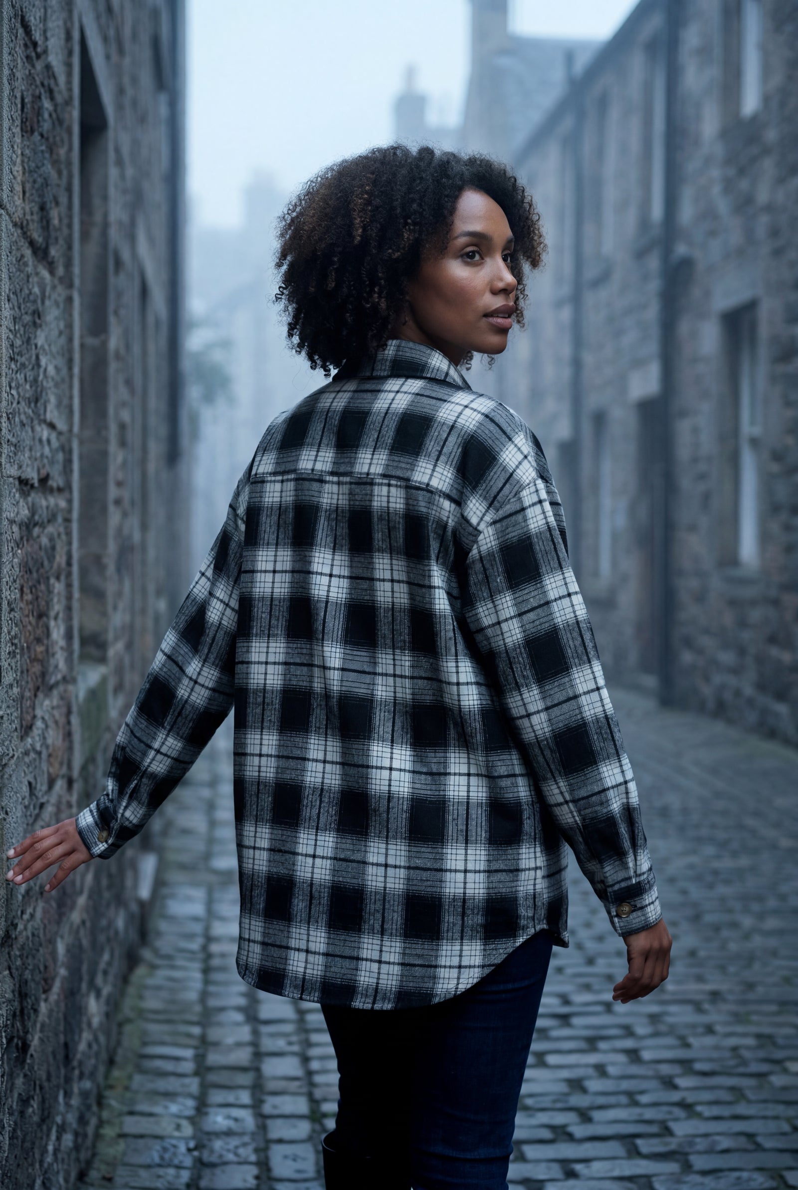 Black Relaxed Fit Checked Long Sleeve Shirt with Classic Collar - Checked shirts - Photo 8