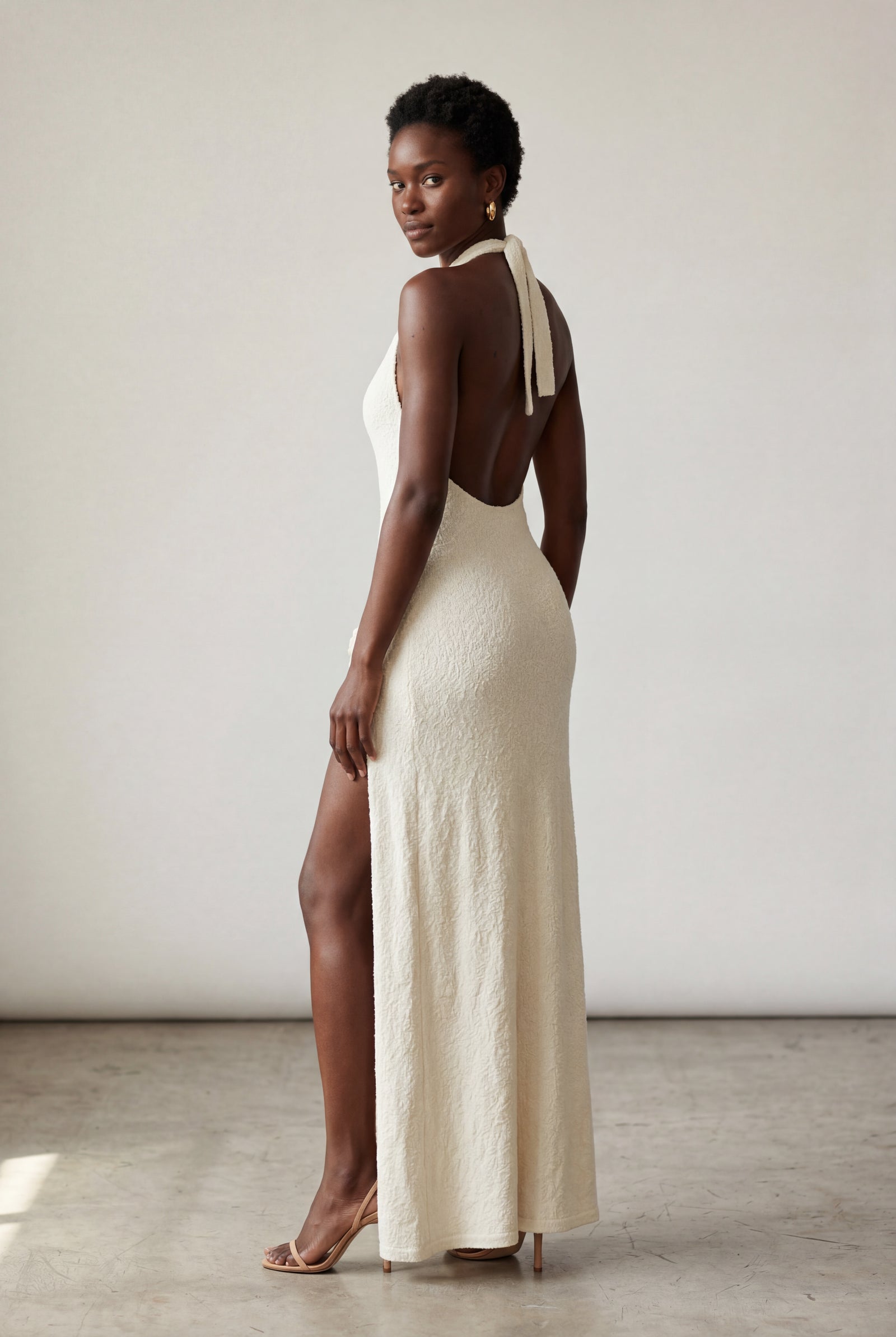 Cream Floral Appliqué Halter Neck Bodycon Maxi Dress - Photo 4