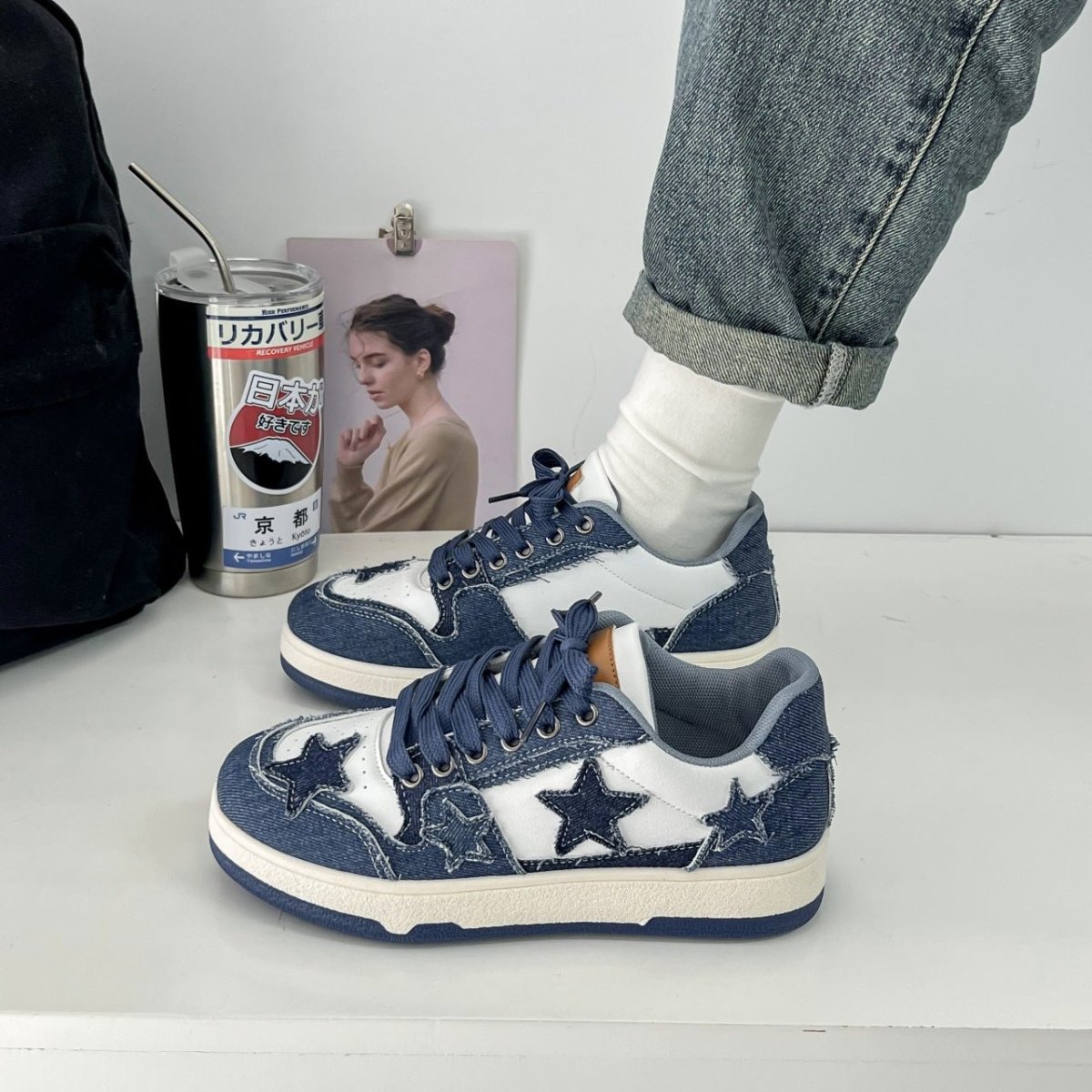 Women's Star Patch 90s-Inspired Low-Top Sneakers - Photo 3