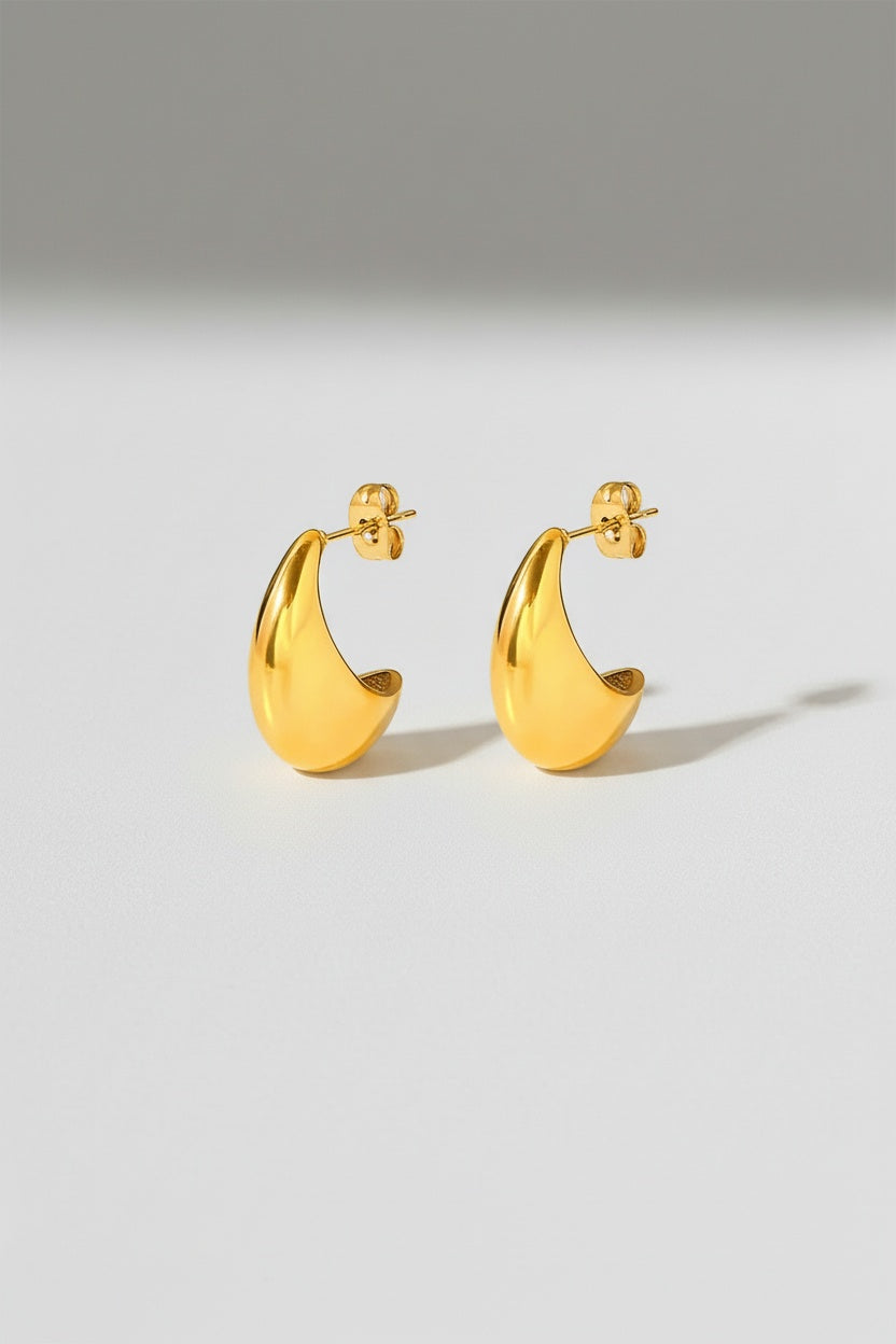 Gold Gold Sculptural Teardrop Short Dangle Earrings - Photo 6