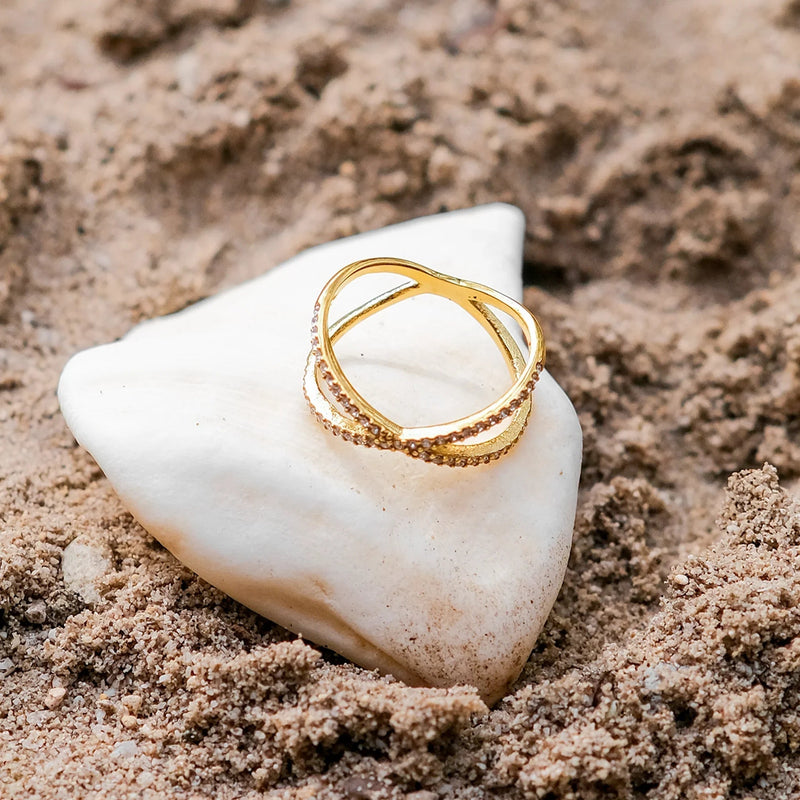 Gold Gold-tone Crystal Pavé Criss-cross Fashion Ring - Fashion rings - Photo 4