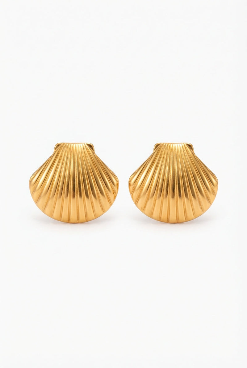 Gold Oversized Scallop Shell Gold-tone Stud Earrings - Photo 1