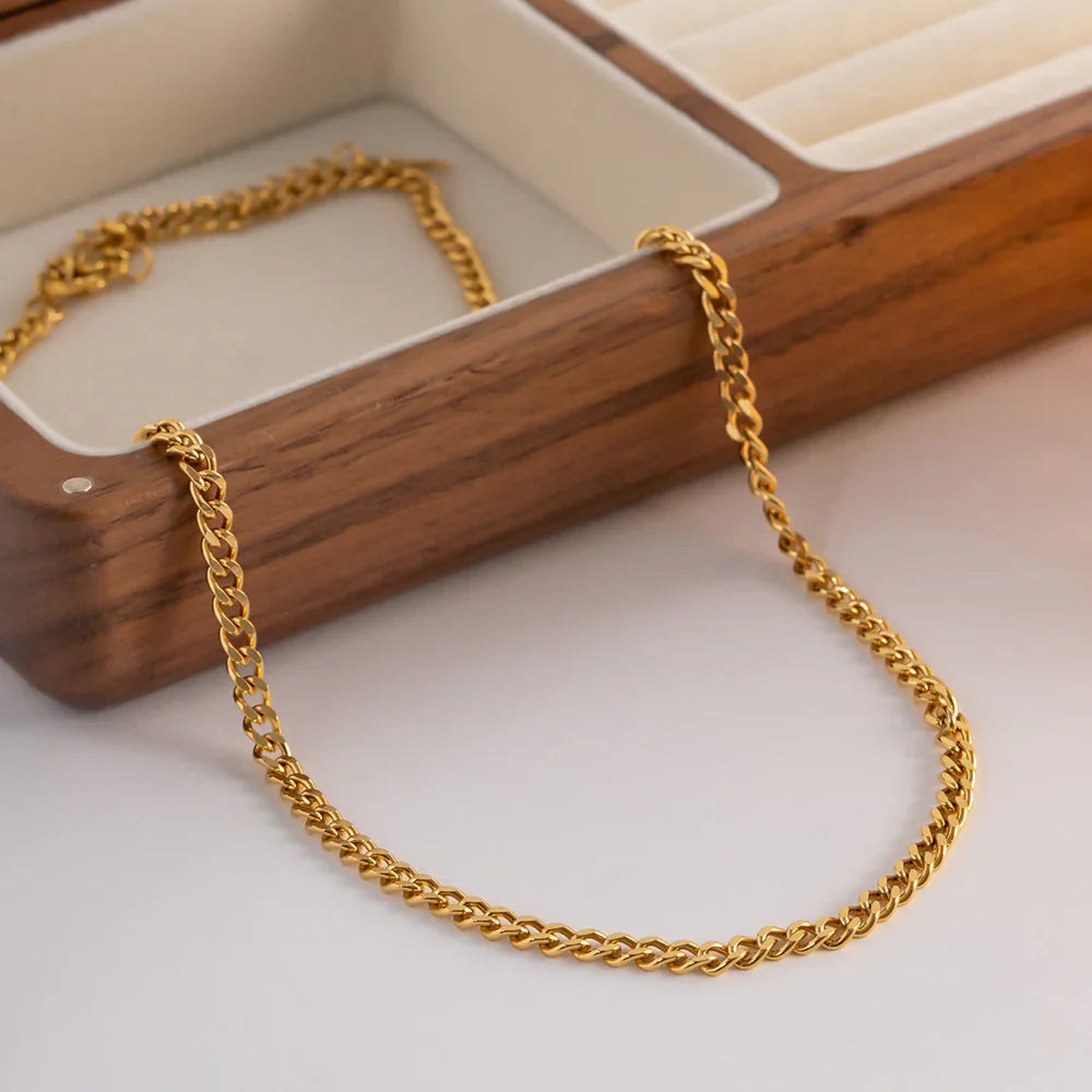 Gold Polished Gold Curb Chain Clavicle Necklace - Chain necklace - Photo 6