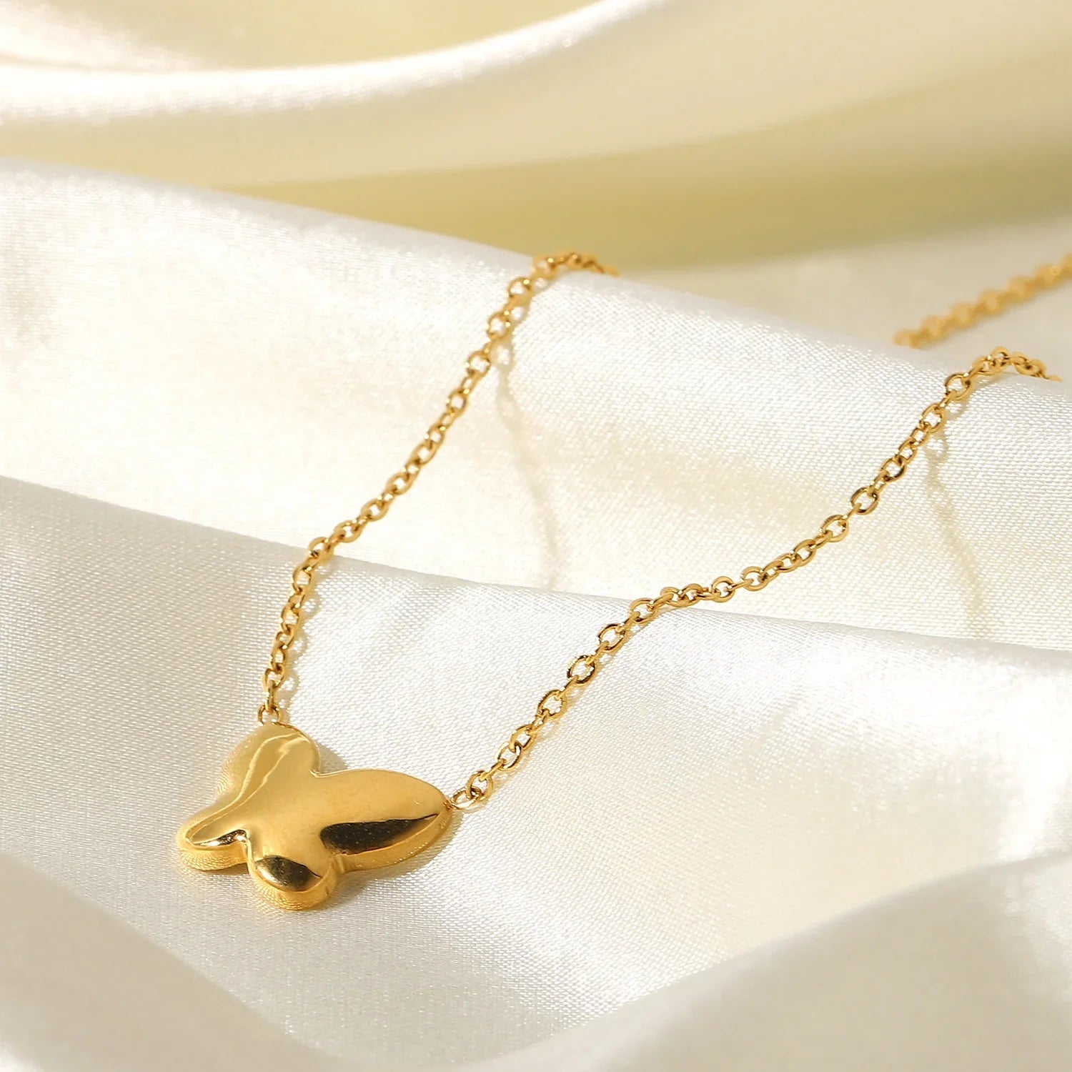 Gold Women's Gold-Tone Butterfly Outline Pendant Necklace - Photo 6