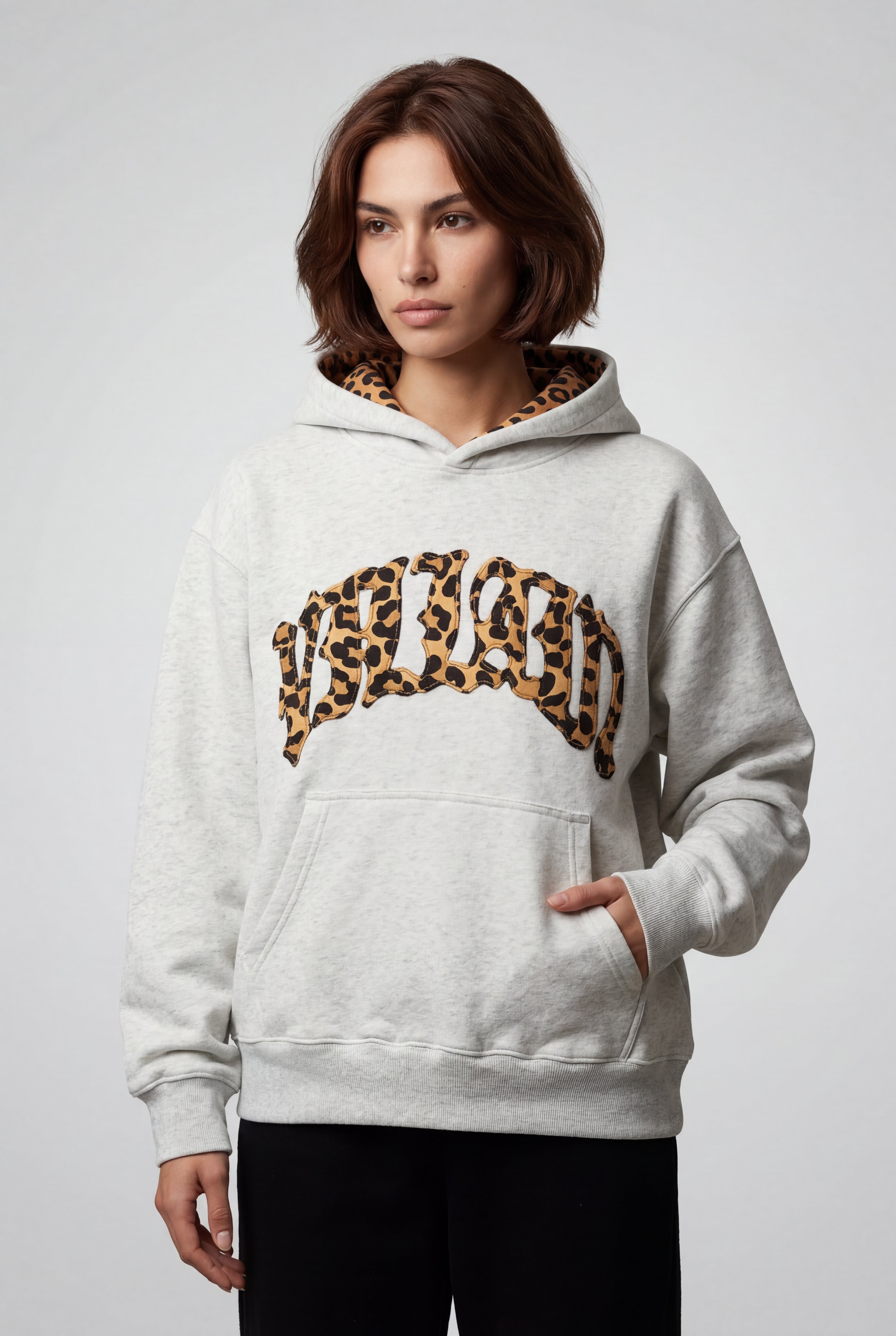 Oversized Leopard Hoodie Relaxed Fit Kangaroo Pocket Casual Style