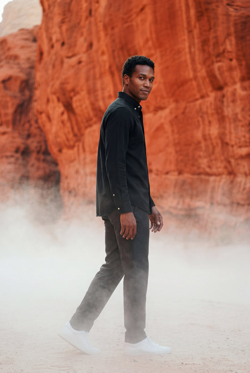 Black Classic Button-down Oxford Shirt with Chest Pocket - Men's Shirts - Photo 4