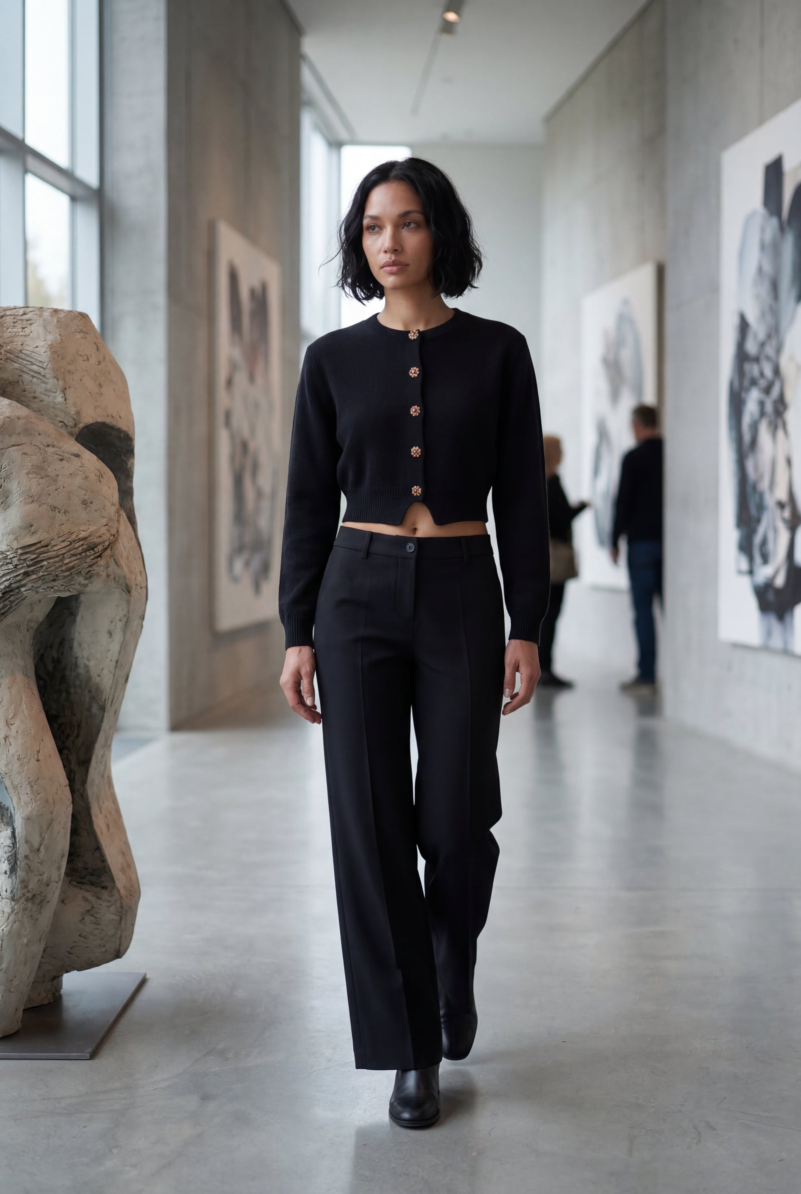 Black Crew Neck Cropped Button-up Cardigan with Ribbed Hem - Cropped cardigan - Photo 8