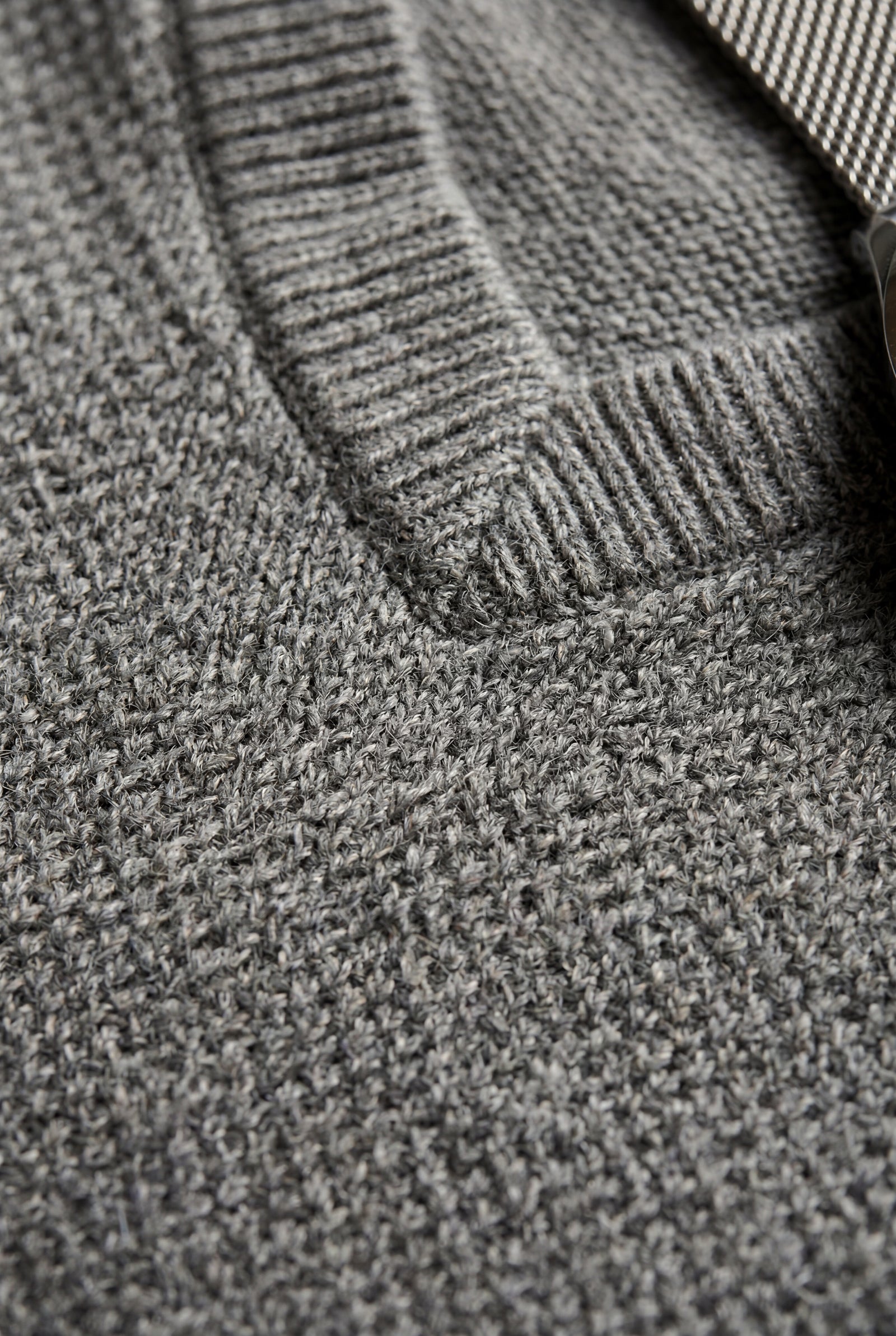 Gray Fine V-neck Sweater Vest with Ribbed Hem - Vests - Photo 4