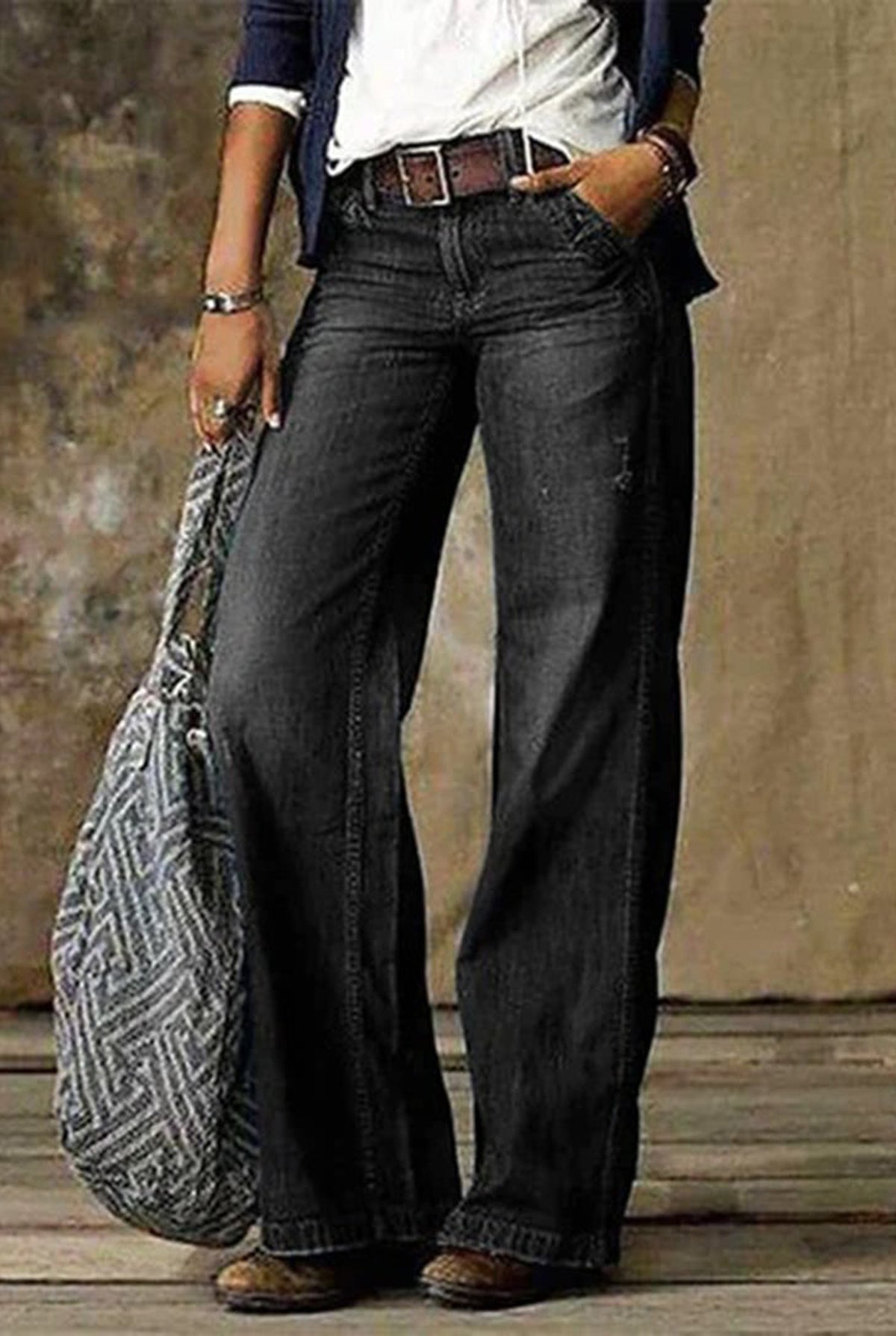 Wide-Leg Denim Jeans in Gray — front view