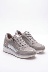 Women Sneakers Adjustable Fit in Gray — primary packshot
