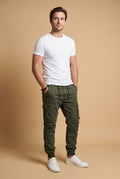 Men's Cargo Pants Modern Fit in Green — studio shot