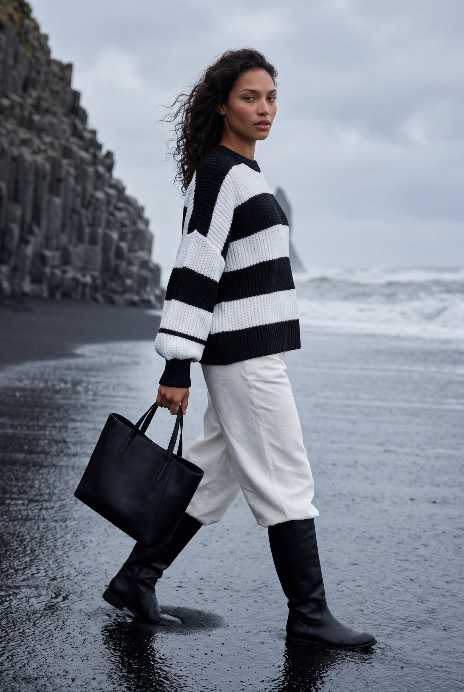 Black Oversized Chunky Striped Crewneck Sweater - Knit sweaters - Photo 4