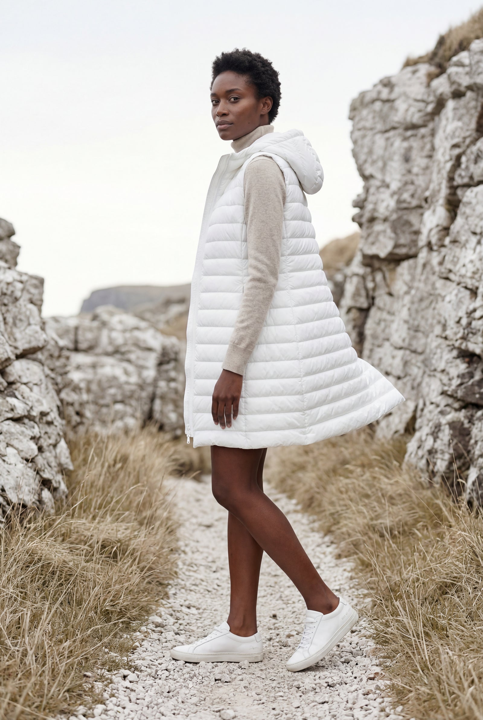 White Longline Quilted Hooded Bodywarmer Vest with Full Zip - Bodywarmer vests - Photo 11