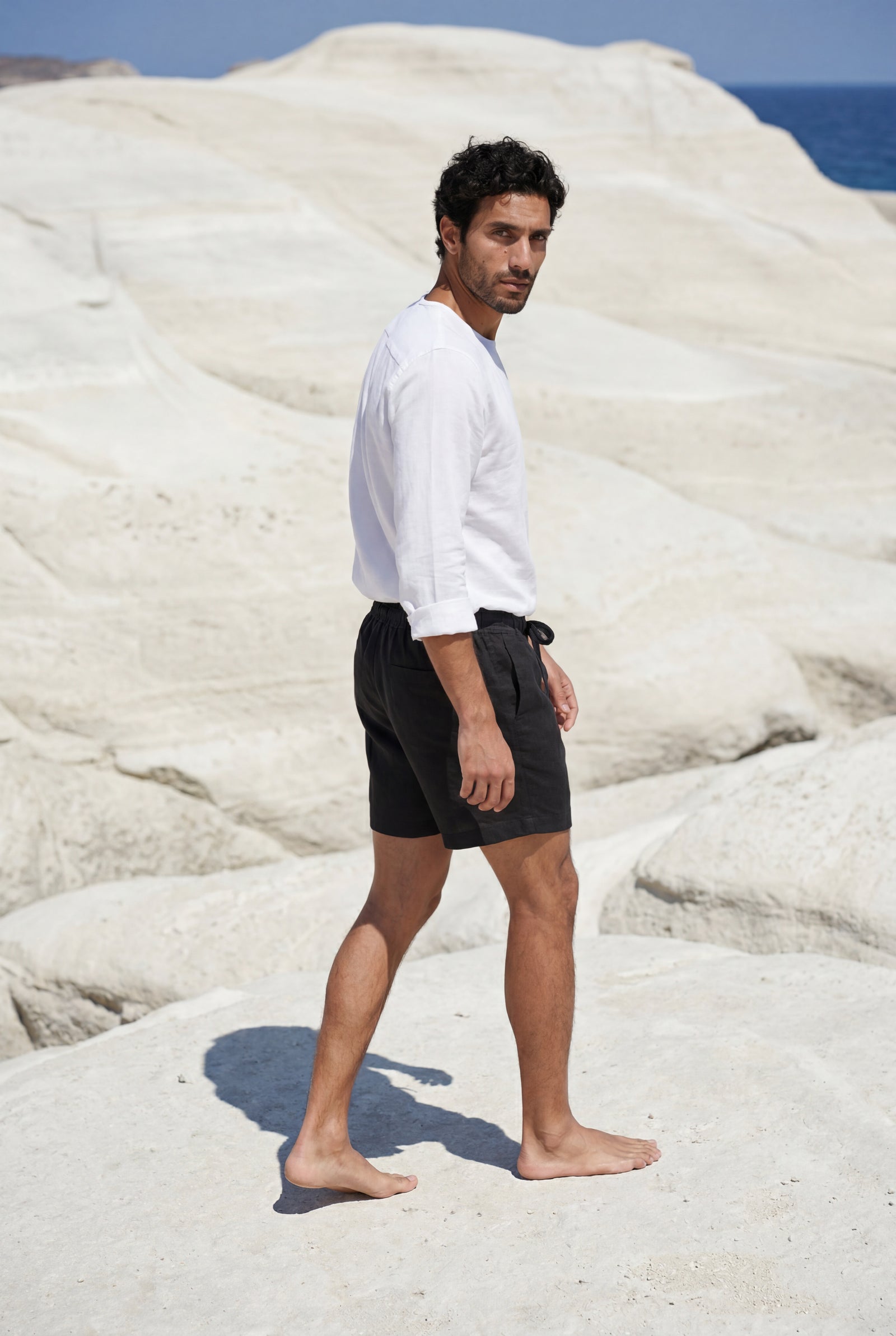 Black Relaxed Fit Drawstring Above Knee Shorts - Relaxed fit shorts - Photo 15