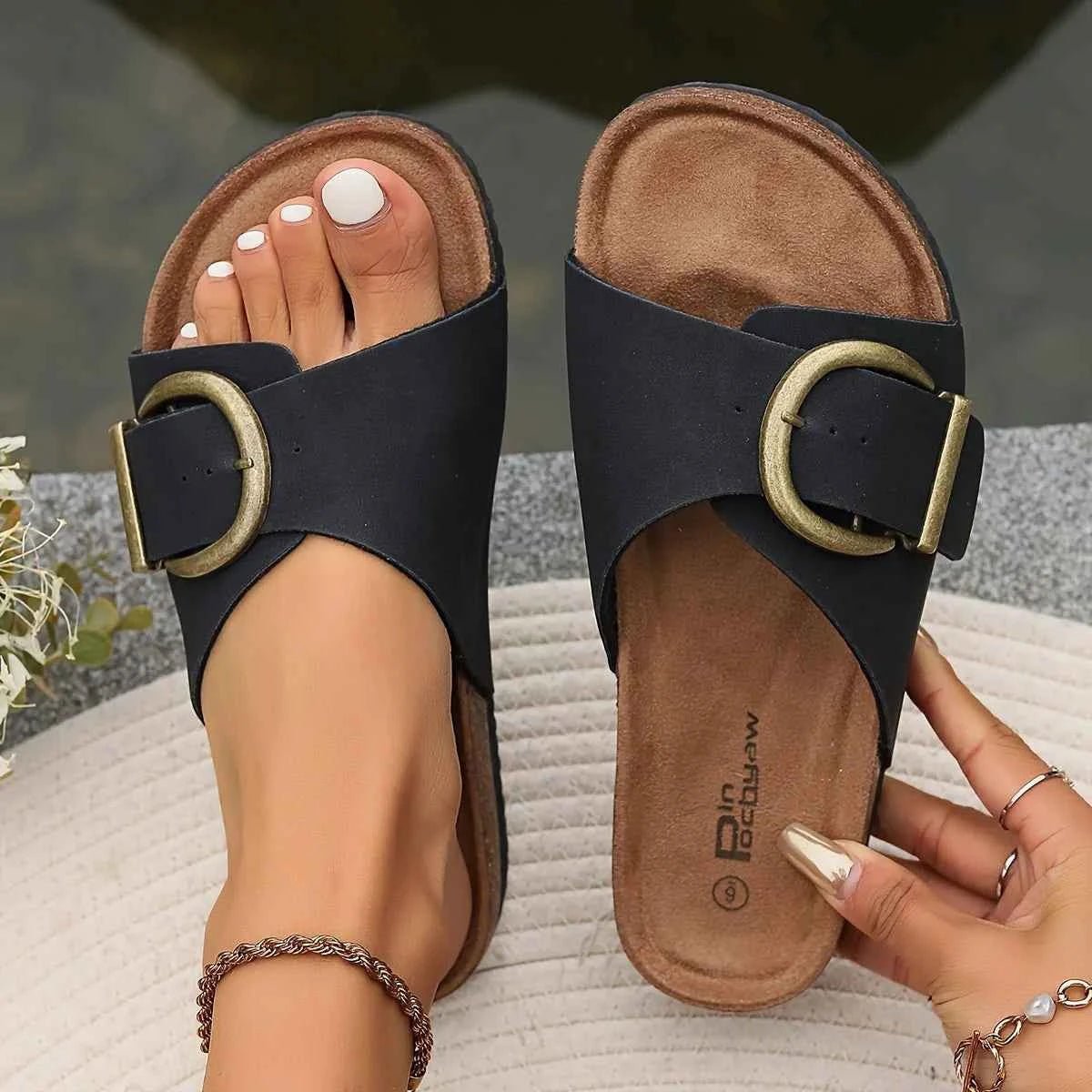 Wide-strap Slide Sandals with Oversized Buckle Detail - Flat sandals - Photo 7