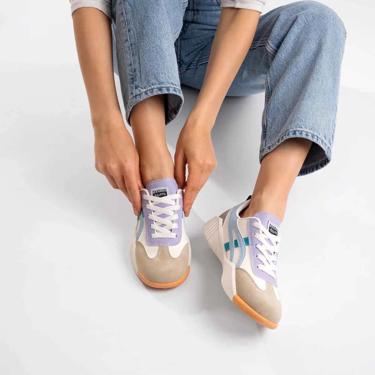 Women's Retro Low-Top Slip-On Sneakers with Color-Block Panels - Slip-on shoes - Photo 5
