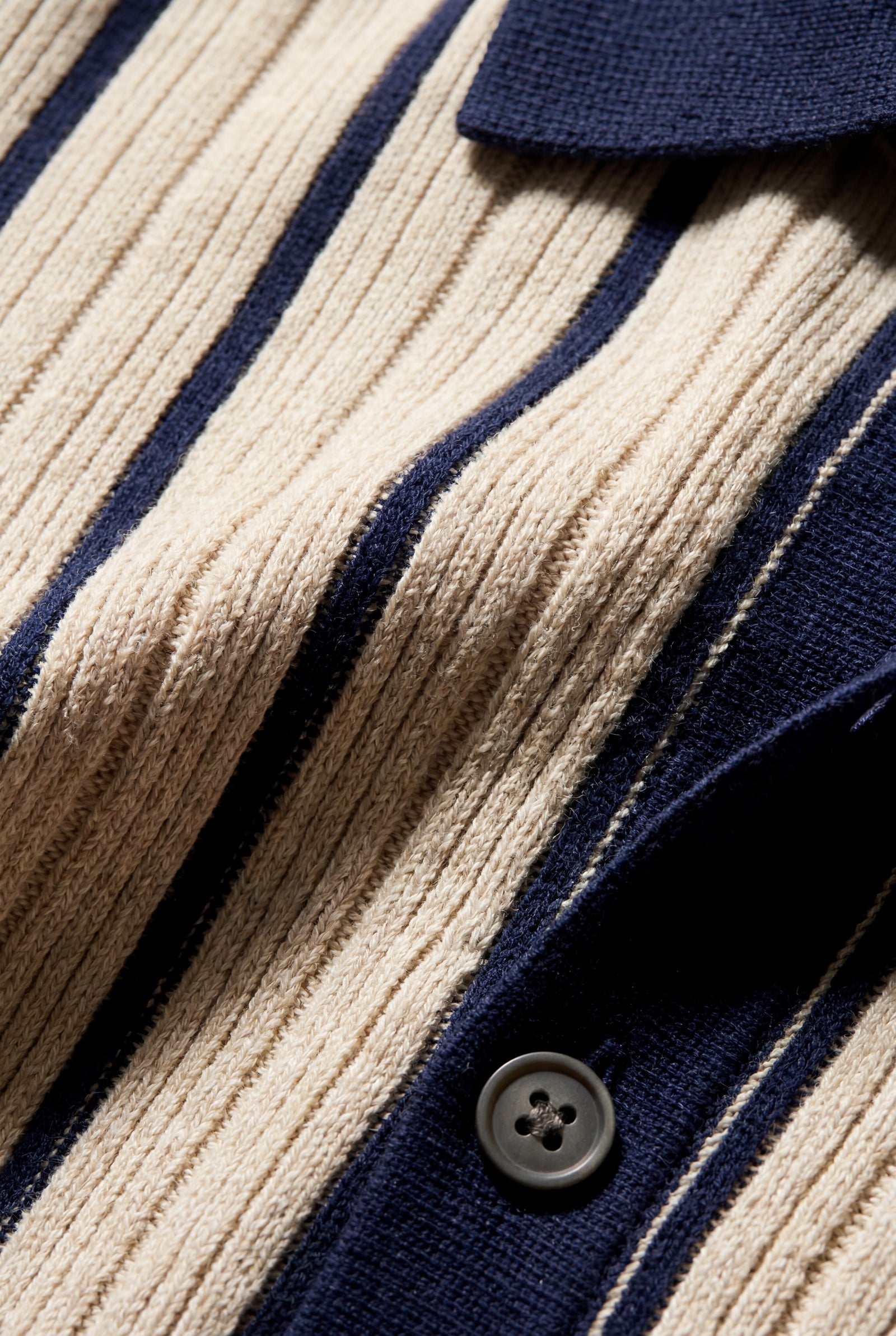 Navy Blue Navy Blue Retro Striped Button-down Polo Shirt - Polo shirts - Photo 3