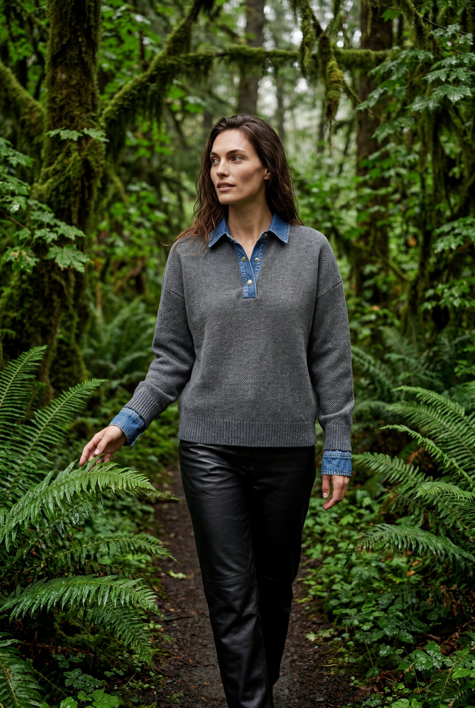 Light Gray Women's Contrast Collar Pullover Sweater - Sweaters - Photo 9