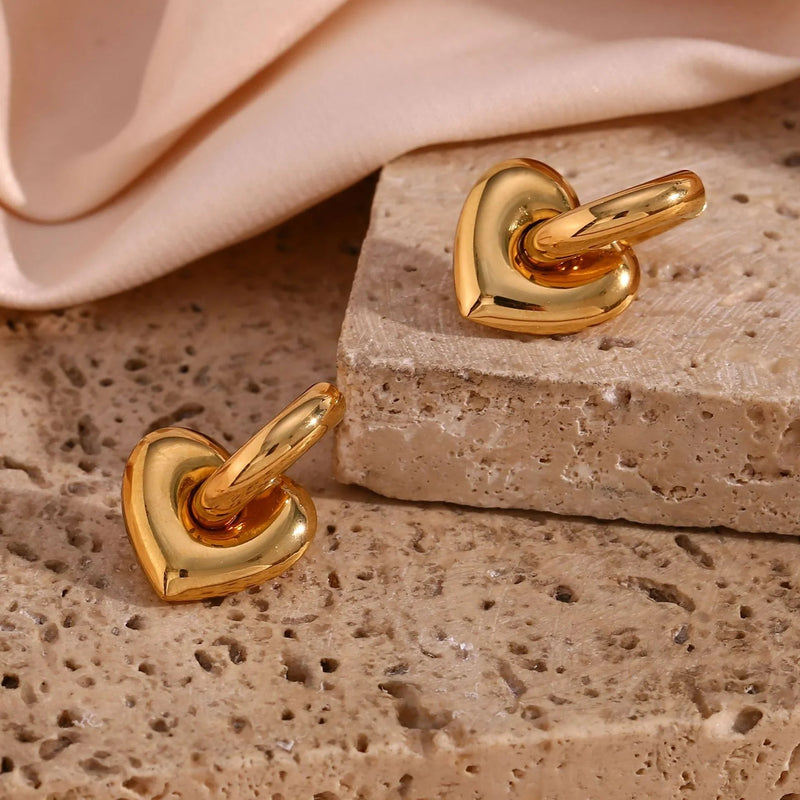 Gold Chunky Gold-tone Heart Drop Statement Earrings - Drop earrings - Photo 4