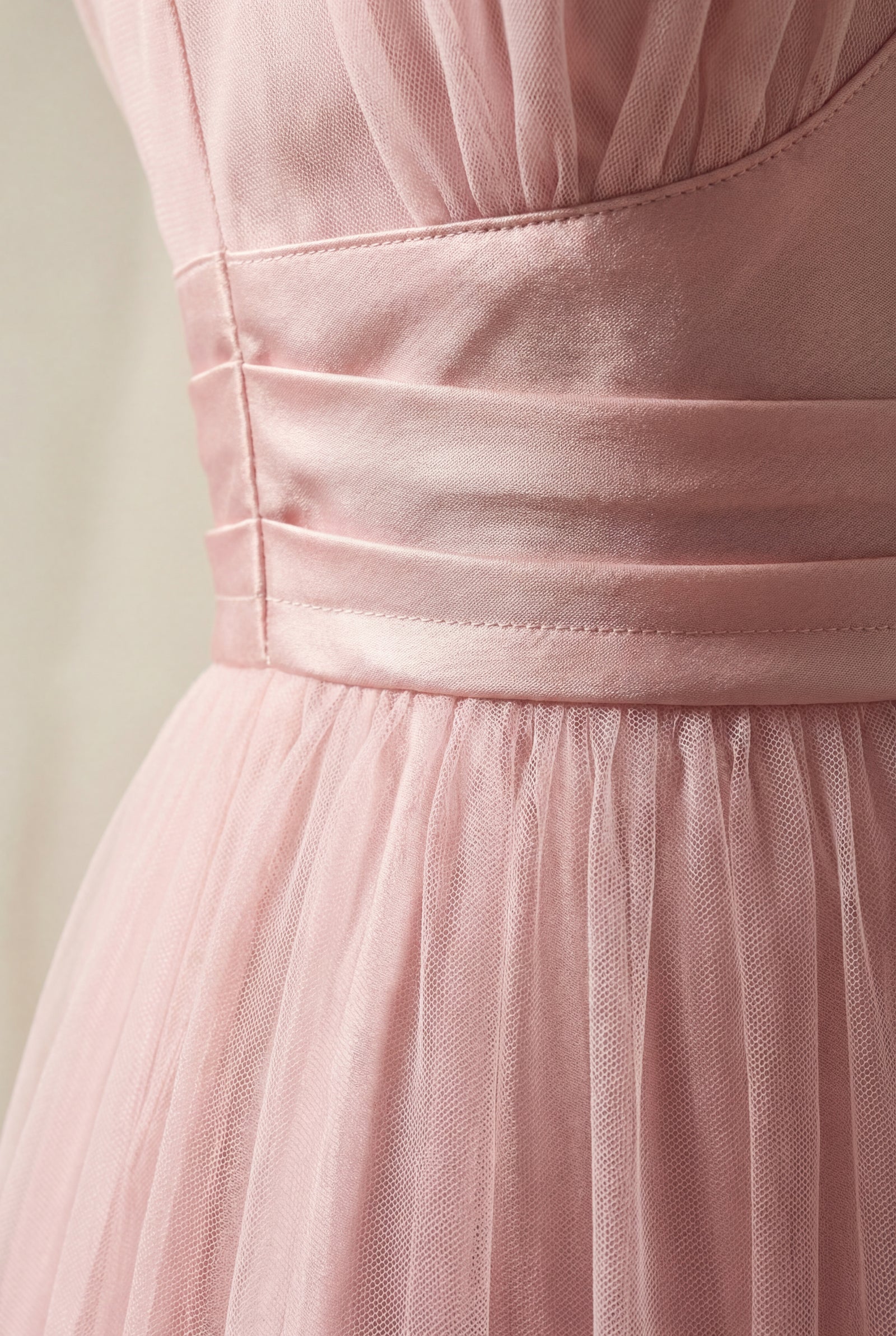 Pink Gathered Halter Neck Midi Dress with Fitted Waist - Wedding guest dress - Photo 7
