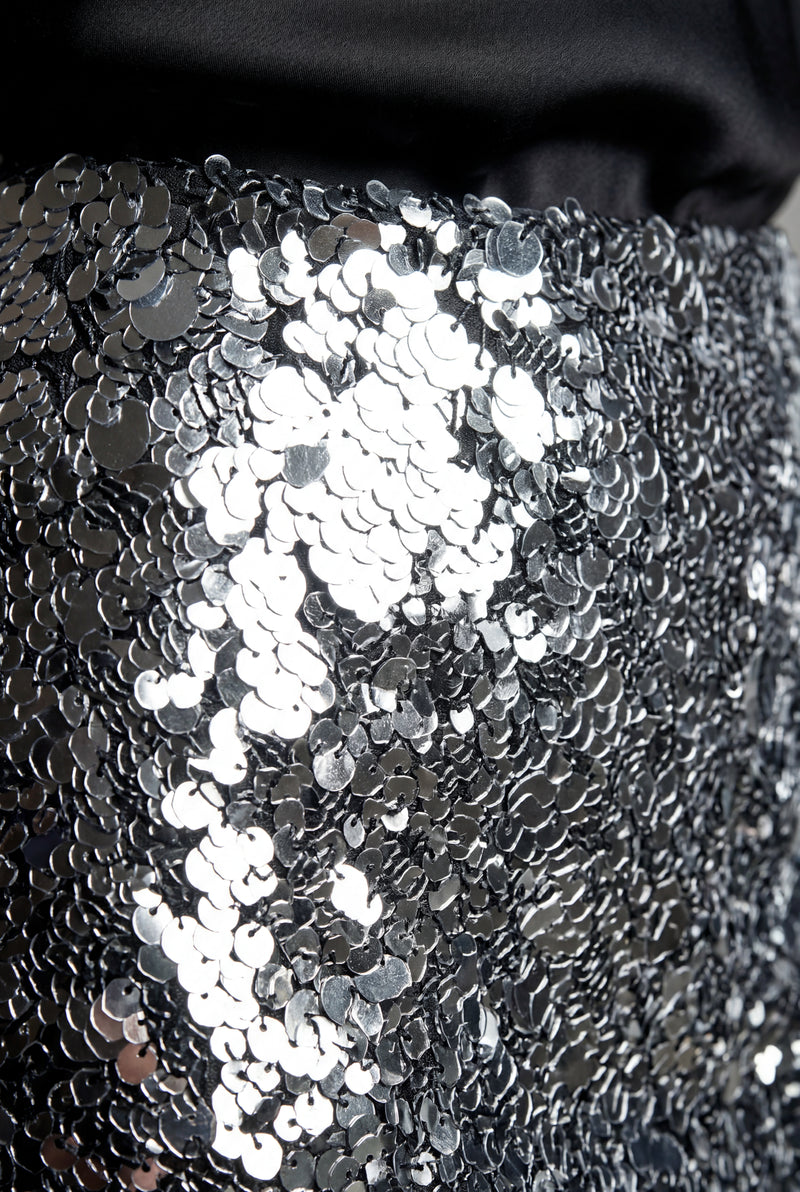 Silver High-shine Fitted Mini Skirt - Midi skirt - Photo 3