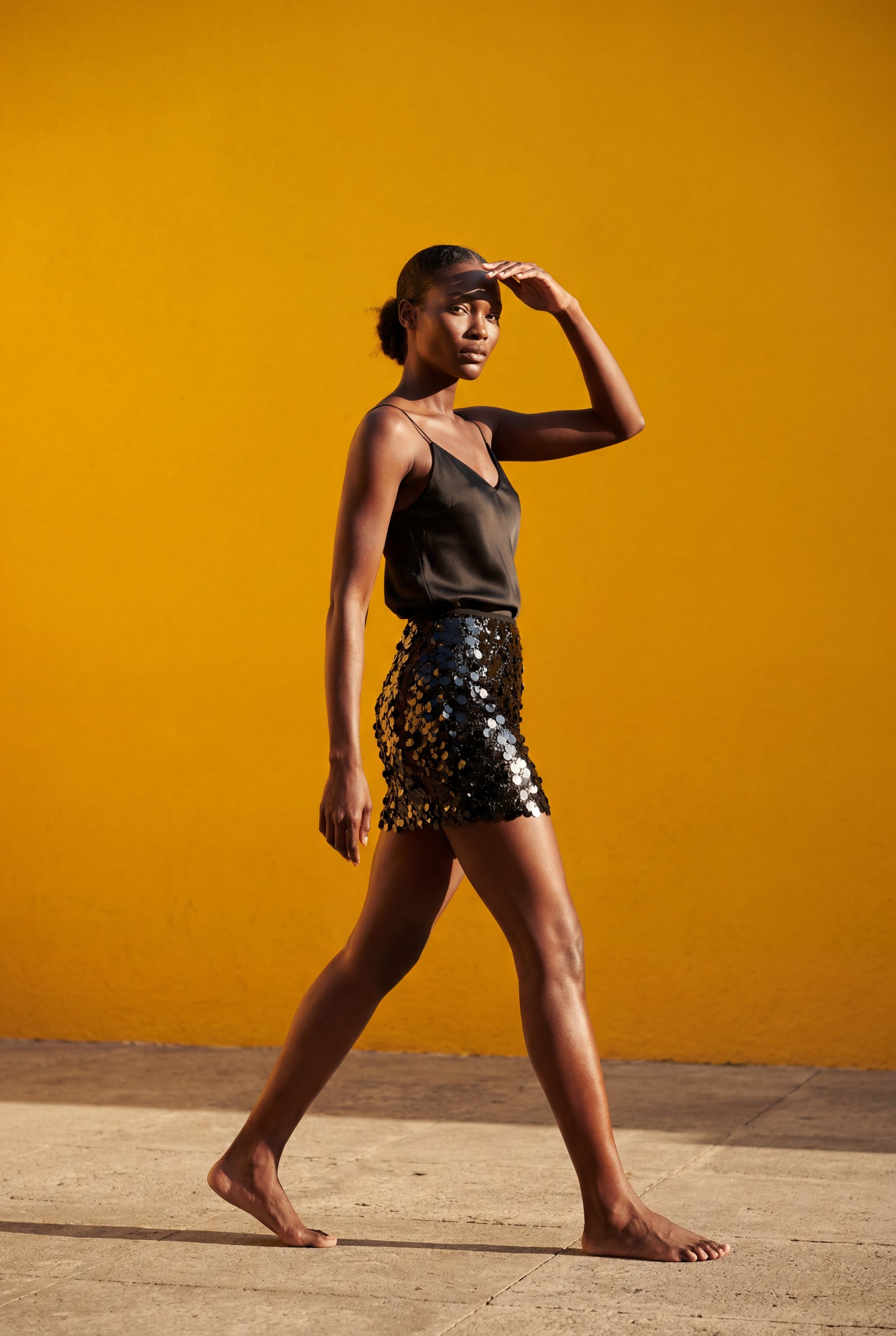 Black High-shine Fitted Mini Skirt - Midi skirt - Photo 6