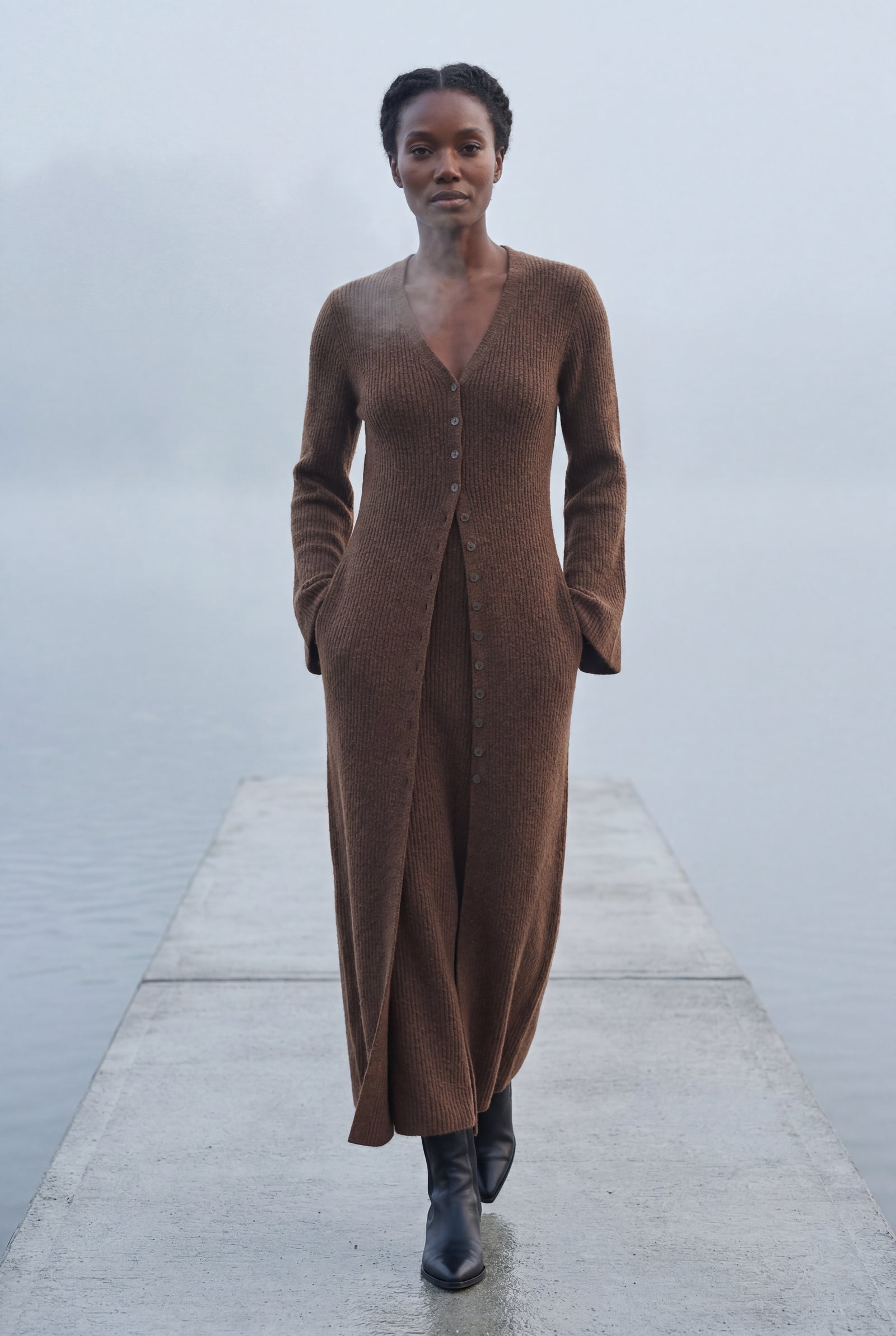 Brown Ribbed Maxi Cardigan with Flared Sleeves - Photo 10