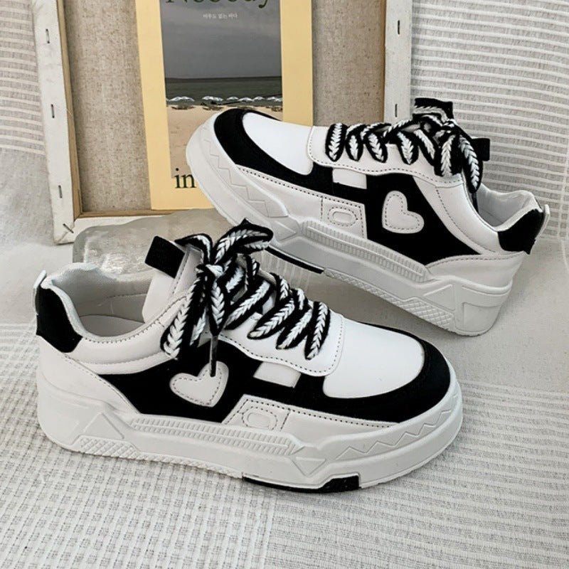 White Black and White Chunky Heart-applique Sneakers - Chunky sneakers - Photo 3