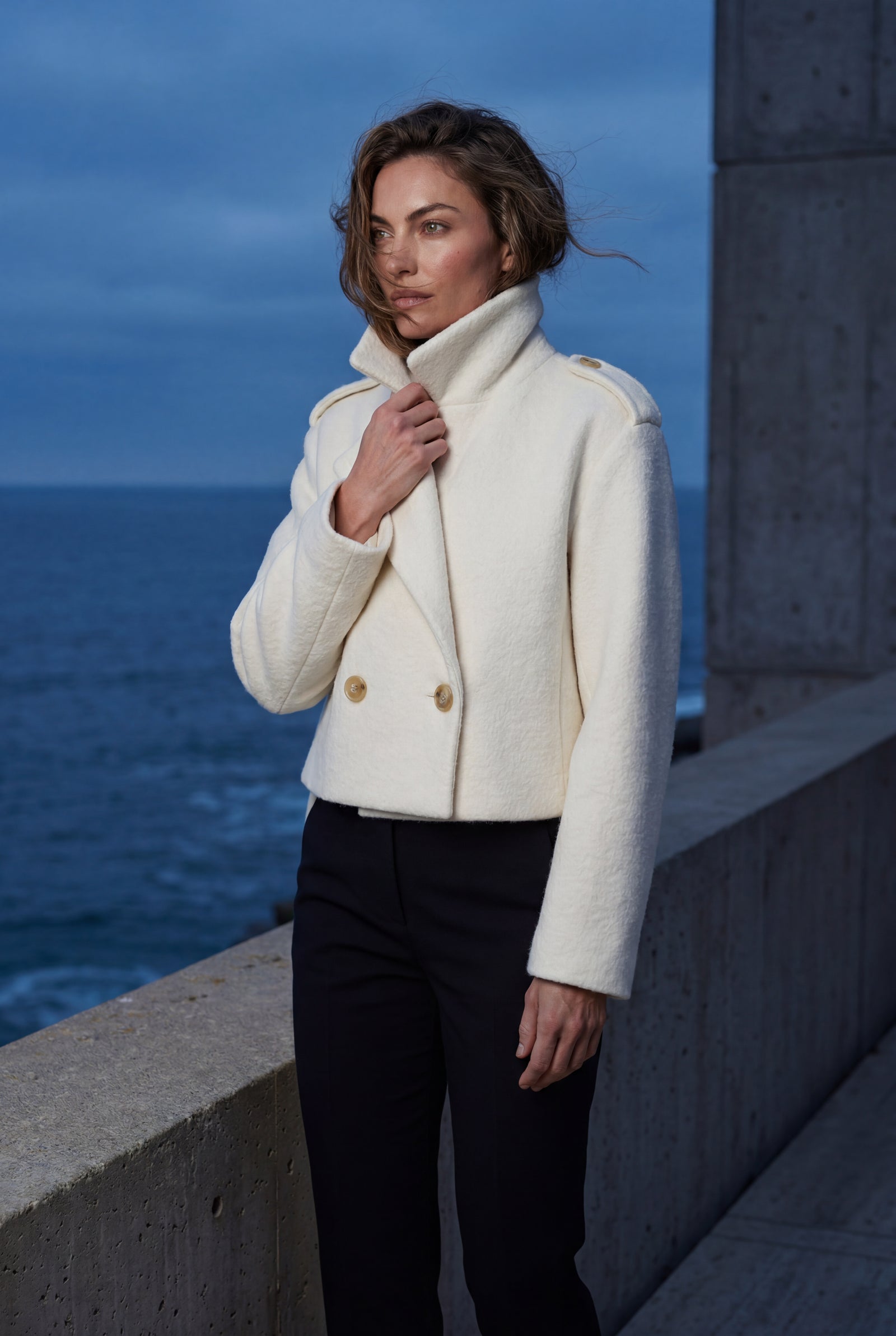 White Cropped Double-breasted Boxy Coat with Notched Lapel - Short coat - Photo 11