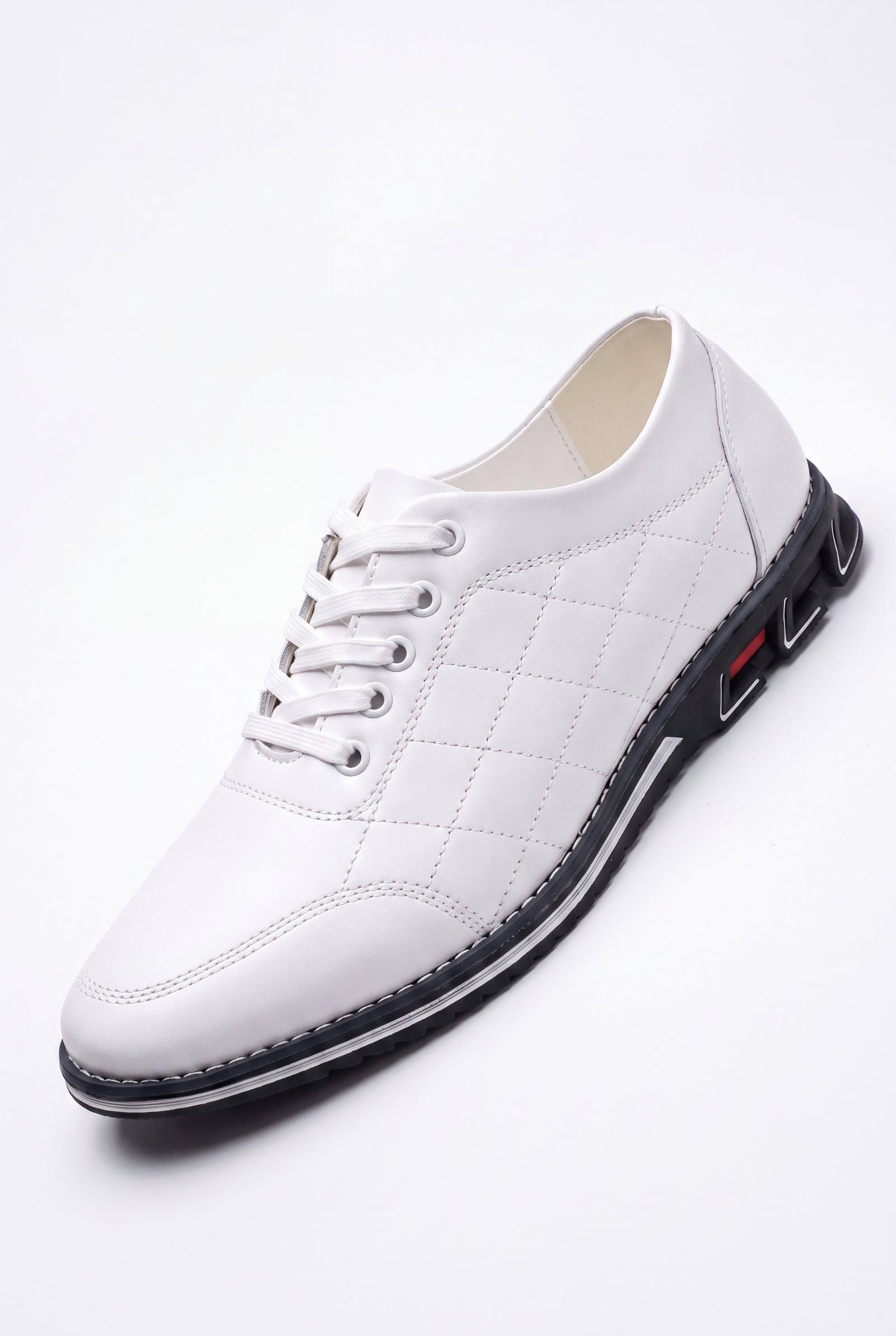 Men's Sneakers Quilted Low Top in White — primary packshot