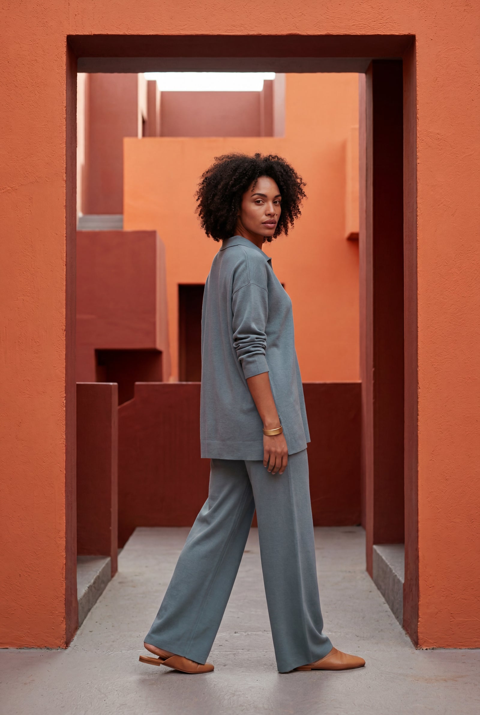 Blue Oversized Collared Lounge Set with Wide-leg Trousers - Oversized set - Photo 10