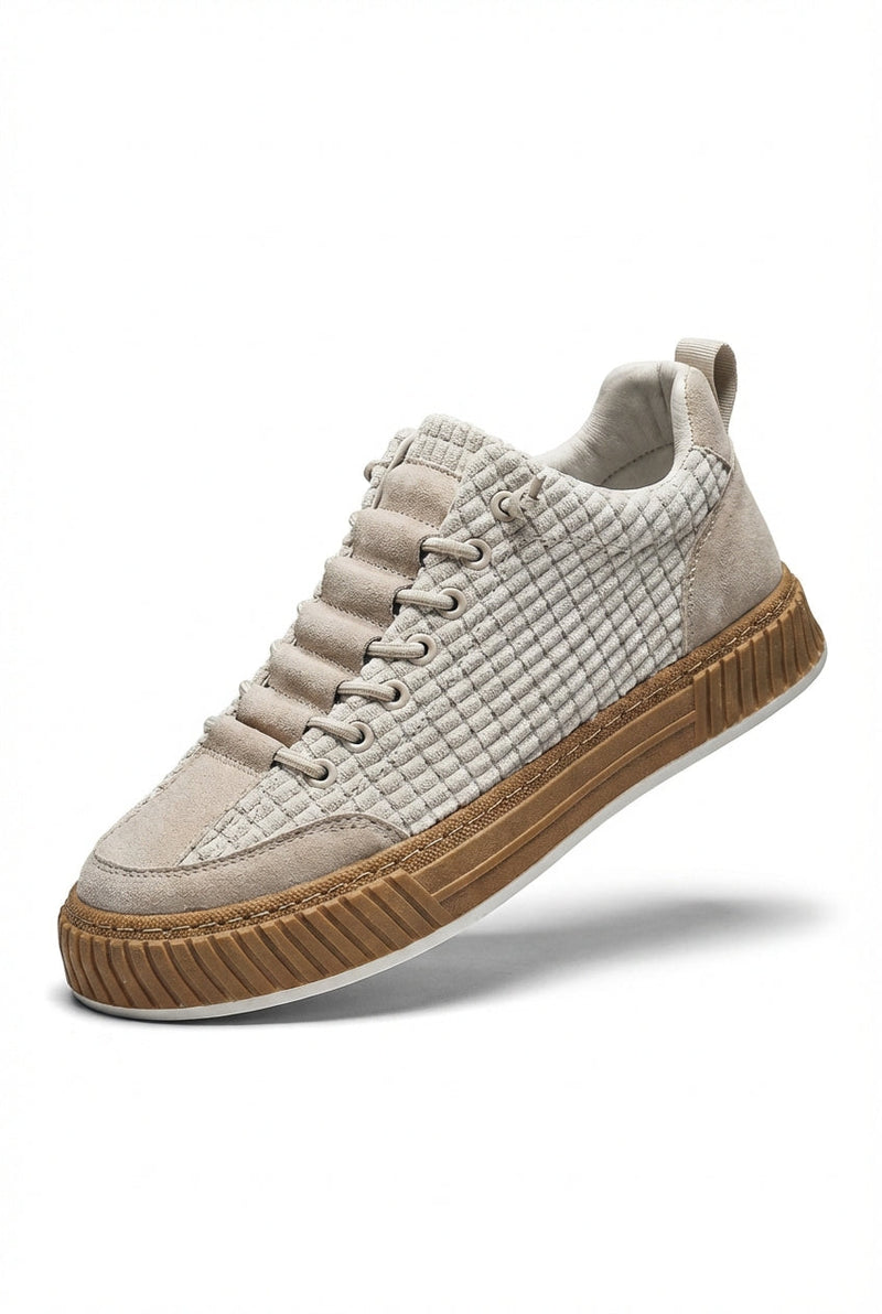 White Textured Grid-pattern Low-top Sneakers with Contrast Sole - Photo 1