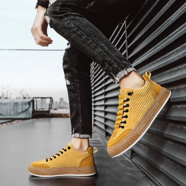 Textured Grid-pattern Low-top Sneakers with Contrast Sole - Photo 8