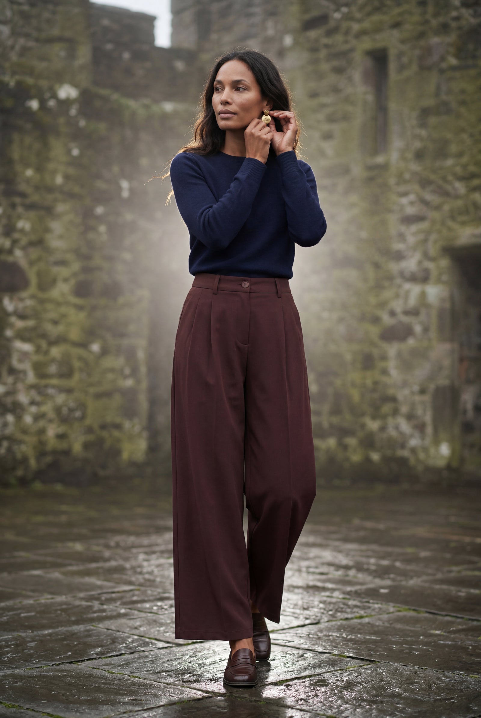 Burgundy Wide-leg High-waisted Tailored Trousers with Pleats - Wide leg pants - Photo 9