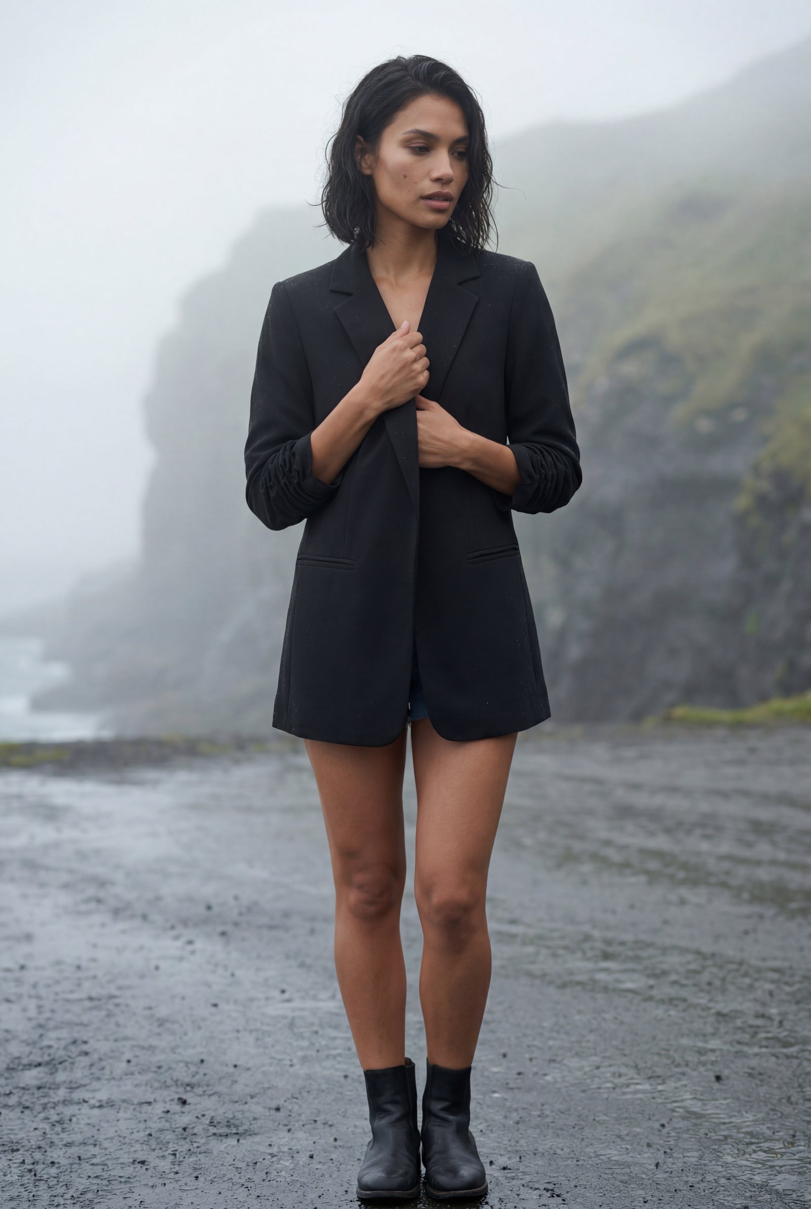 Black Women's Relaxed Notched Lapel Single-Breasted Casual Blazer - Casual blazers - Photo 14